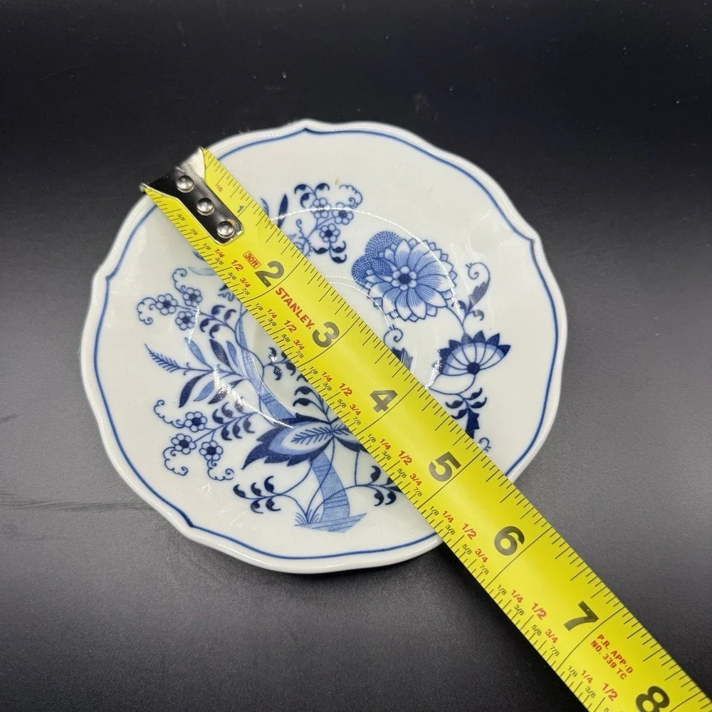 Vintage BLUE DANUBE Blue Onion Pattern Replacement 5.5